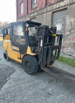 Caterpillar DP50 - 7
