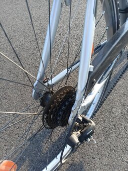 Prodám trekingové kolo Leader Fox - 7