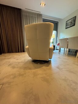 Kožené křeslo - 7