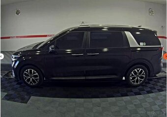 Kia Carnival 2.2-9 MÍST-VŮZ NA CESTĚ - 7