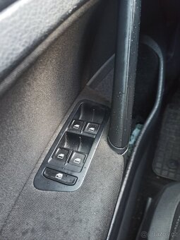 VW Golf 7 r. v. 2013 . 1.2.tsi  63kw - 7