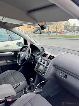 VW Touran 2.0 TDI 7 míst - 7
