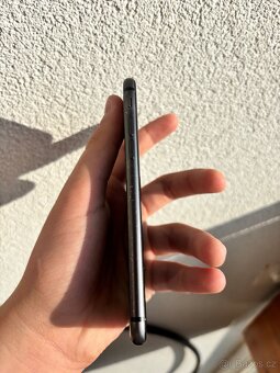 iPhone 8/ 100% - 7