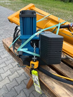 použité sloupove jeŕáby Abus, Demag - 7