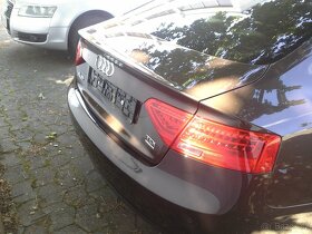 zadní okno na paté 5. dveře A5 sportback 8T4 - 7