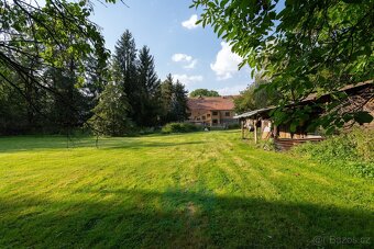 Prodej původní zemědělské usedlosti s rozlehlým pozemkem 7.8 - 7