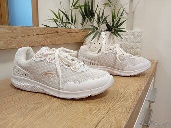 Slazenger dámské tenisky vel. 38 - 7