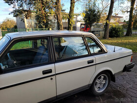 Volvo 240 DL TOP STAV - 7