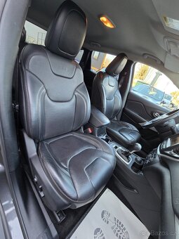 JEEP Cherokee 2.2 147kW 4x4 LIMITED - 7