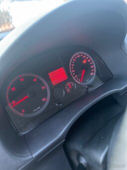 VW Caddy - 7