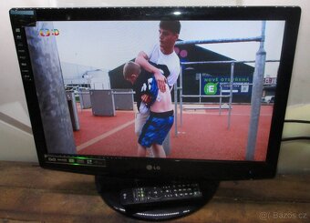 LCD televize 55 cm LG, 22 palců, nemá DVBT2 - 7