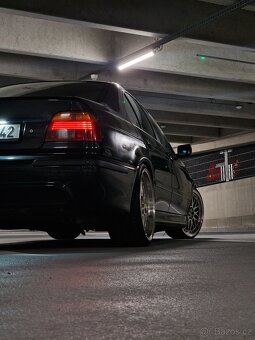 BMW E39 525D manuál 120kw - 7