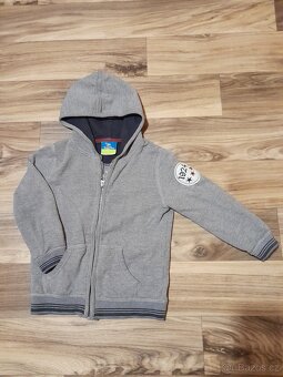 Mikiny a svetry, zachovale ve vel. 104-110/116 - 7