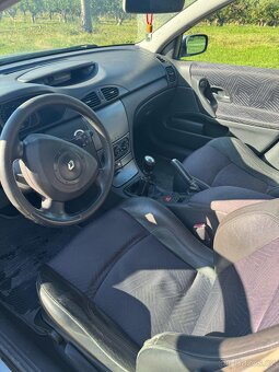 Prodám Renault Laguna II grandtour 1,9 DCi 88kw - 7
