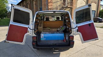 VW Transporter T4 2.5TDi 65KW - 7