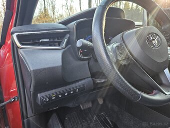 Toyota Corolla Hybrid 2.0 GR kombi - 7
