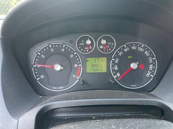 Ford Fiesta 1.4i r.v: 2008 - 7