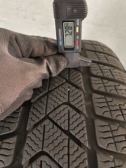 Zimni Mercedes C w206 s206 r18 + 225/45/18 90% - 7