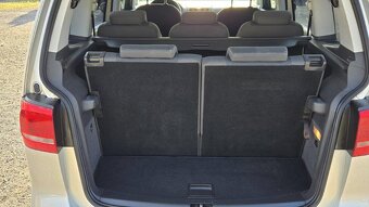 VOLKSWAGEN TOURAN 1.2TSI TRENDLINE 7MÍSTNÝ - 7