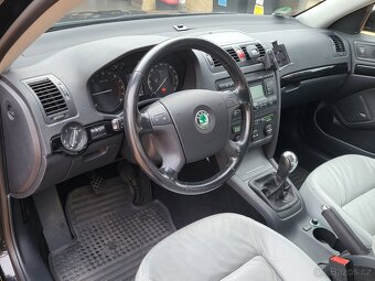 Škoda Octavia II 2.0TDi Edition 100 - Kůže - Xenon - tažné - 7