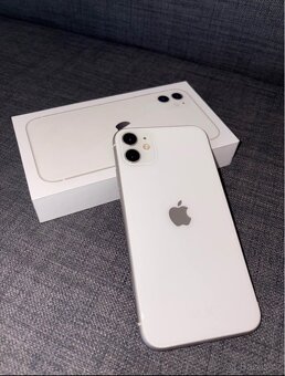 IPhone 11 128GB Bílý kondice baterie 73% - 7
