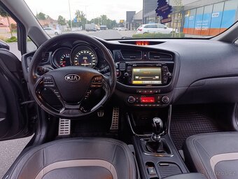 Prodám Kia Ceed sw 1.6 crdi 94kw rok 2015 - 7