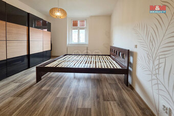 Pronájem bytu 4+1, 117 m², Cheb, ul. Májová - 7