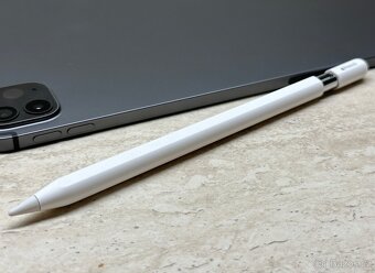 Apple Pencil (USB-C) - 7