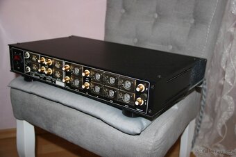 Burmester 877 XLR High End Stereo Preamplifier použitý - 7