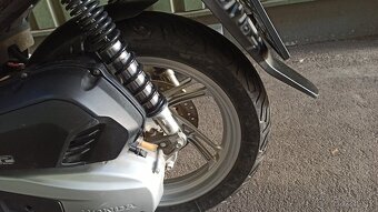Honda SH 125 - 7
