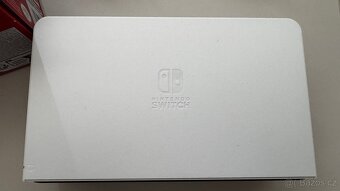 Nintendo Switch OLED bílá - 7