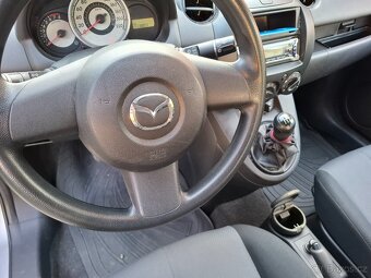 Mazda 2 1.3i Klima Model 2009 - 7