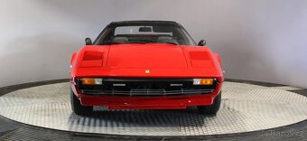 Ferrari 308 GTS z roku 1978 - 7