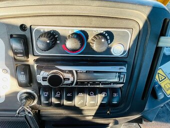 Traktorbagr JCB 3CX - 7