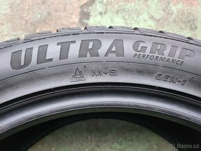 Pár zimních pneu Good Year Ultragrip Perform. 275/45 R20 XL - 7