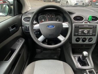 Ford Focus Combi 1.6i 74kW klimatizace tažné ABS 2007 - 7
