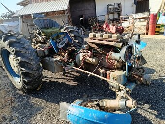 Zetor 4011 bez spz - rozlámaná převodka řízení - 7