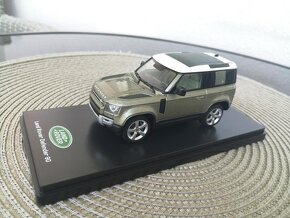 LAND ROVER DEFENDER 90 1/43 TSM_balení LR - 7