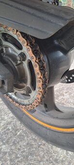Suzuki V-strom DL 1000 - 7