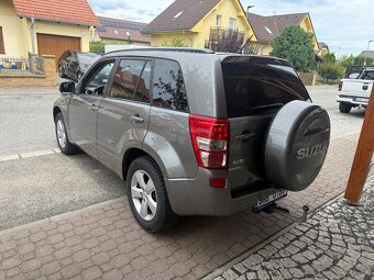 Suzuki Grand Vitara 1.9 DDIS 4x4 TAŽNÉ, NAVI, VÝHŘEV - 7