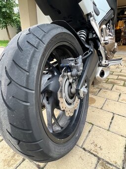 Honda CB 650F - 7