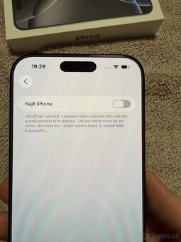 Apple iPhone 16 Pro Max 256gb černý titan - 7