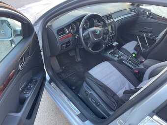 Škoda Superb 2 kombi 2,0tdi 103kw 4x4 veškeré díly - 7