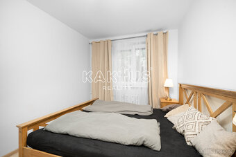 Pronájem zrekonstruovaného bytu 3+kk ( 58m2) s balkónem, uli - 7