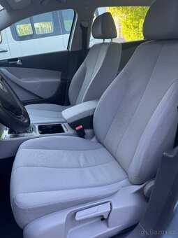 Volkswagen Passat B6 2.0 TDI - 7