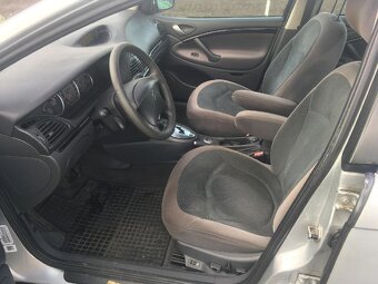 Citroen C5 II 2.2 HDI Exclusive automat - 7