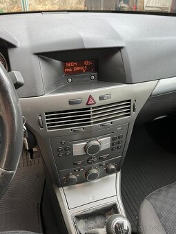 Opel Astra H CARAVAN 1,6 16V, kombi - 7