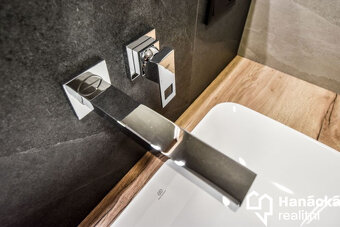 Pronájem podkrovního bytu 2+kk, ul. Rejskova, Olomouc - 7