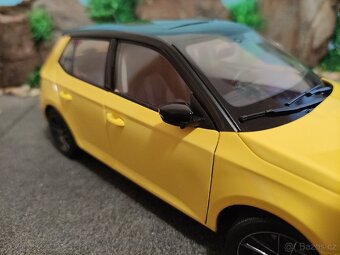 prodám nový model 1:18 škoda fabia 3 - 7