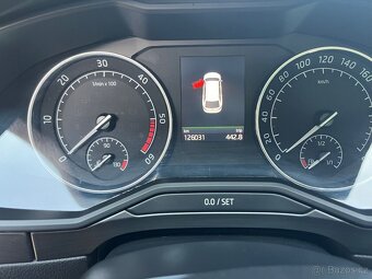 Skoda Superb Combi 2.0 TDI DSG - 7